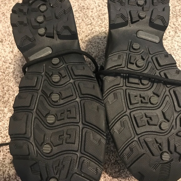 Men’s Black Timberland boots - Picture 6 of 6